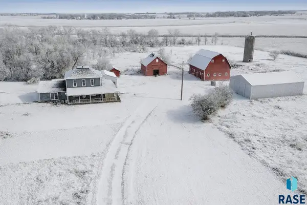 46826 295th St, Beresford, SD 57004