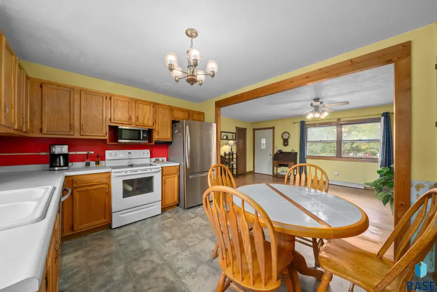 1444 S Bahnson Ave, Sioux Falls, SD 57103 - #3