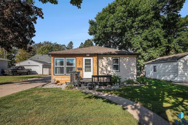 1301 S Gary Dr, Sioux Falls, SD 57103