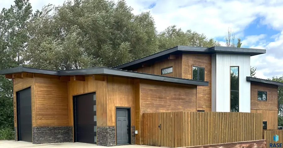 442173 Schlekewy Dr, Lake City, SD 57247 - #3