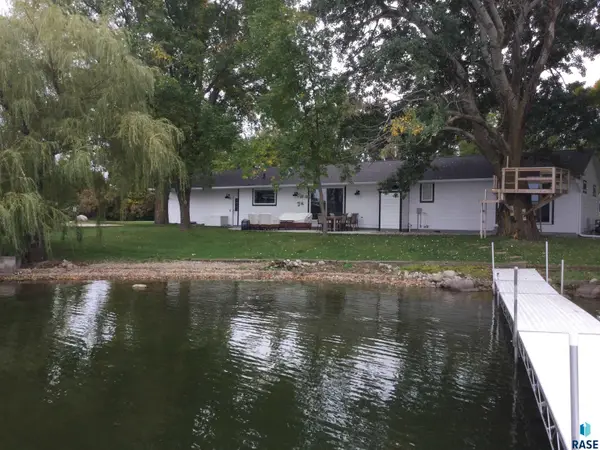 2150 Edgewater Dr, Gary, SD 57237