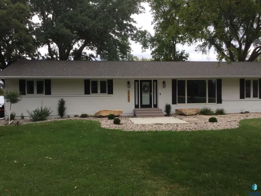 2150 Edgewater Dr, Gary, SD 57237 - #2