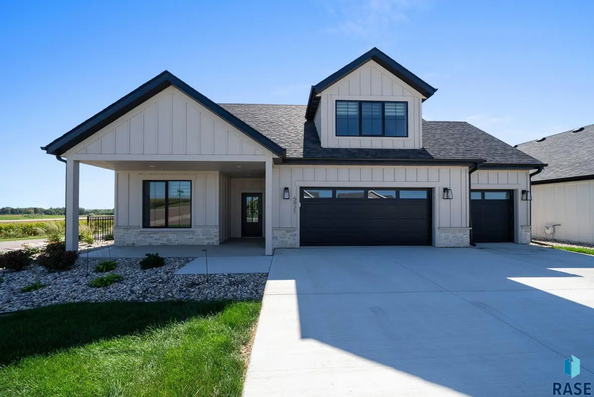 5921 E Rush St, Sioux Falls, SD 57110 - #1