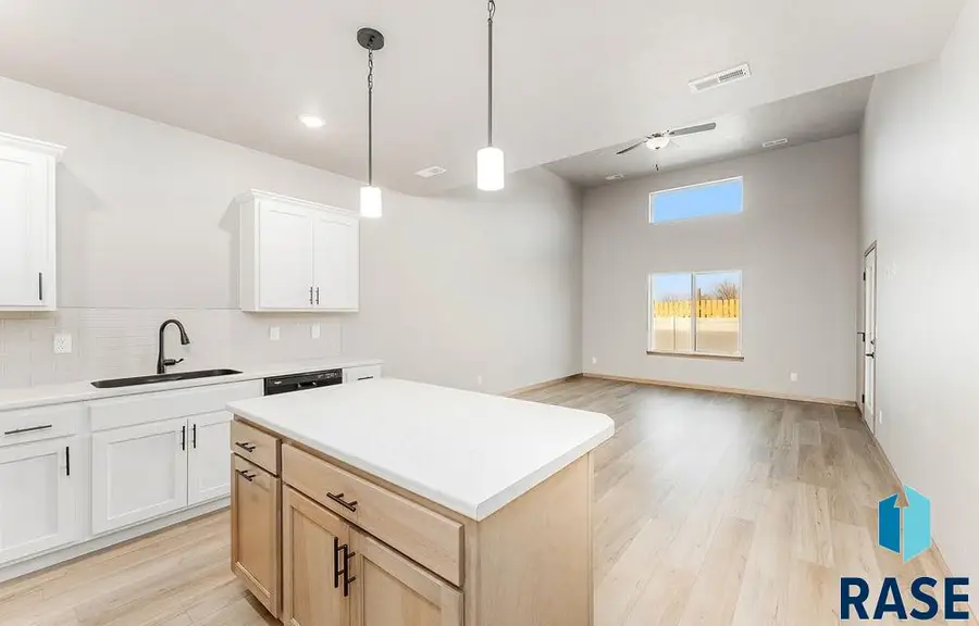 1447 N Mae Pl, Tea, SD 57064 - #2