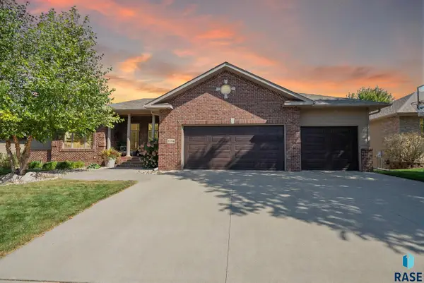3704 S Pillsberry Ave, Sioux Falls, SD 57103