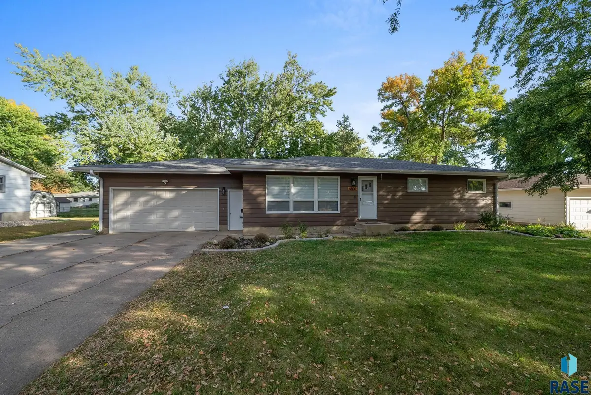 4800 W 38th St, Sioux Falls, SD 57106 - #1