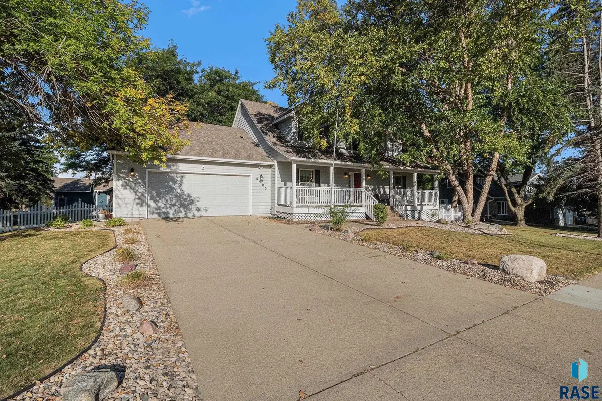 4805 S Woodwind Ln, Sioux Falls, SD 57103 - #1