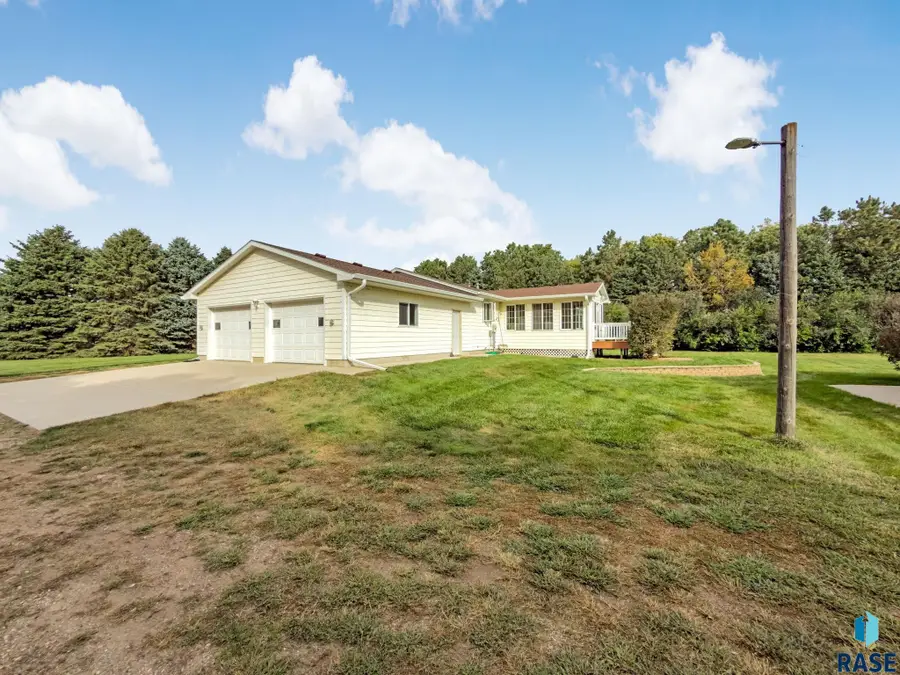 26220 486th St, Valley Springs, SD 57068 - #2