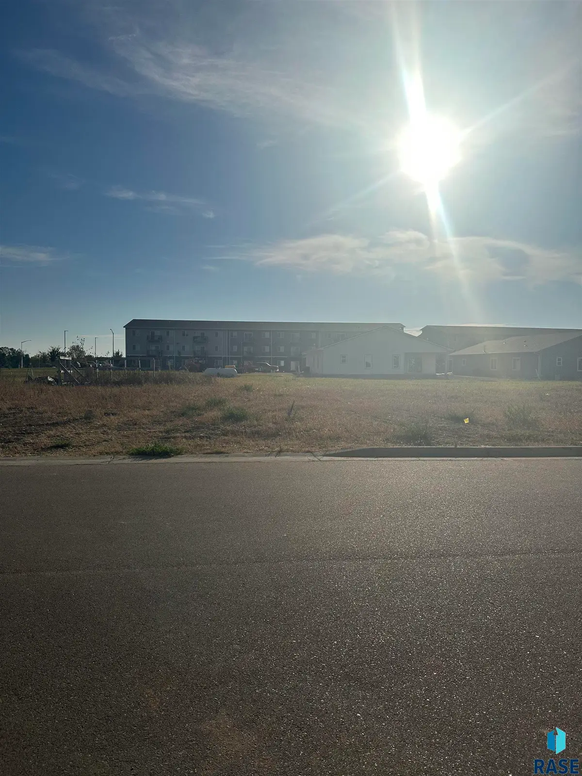 516 Bunyan Dr, Harrisburg, SD 57032 - #1