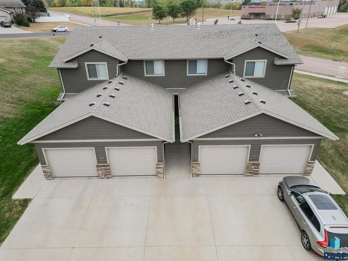404 N Sioux Blvd, Brandon, SD 57005 - #1