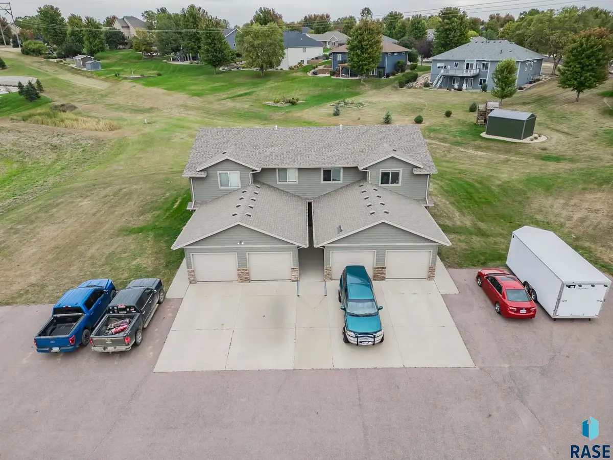 408 N Sioux Blvd, Brandon, SD 57005 - #1