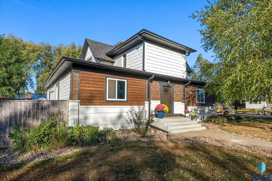 297 N Cedar Ave, Parker, SD 57053 - #2