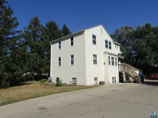 100 S Williams Ave, Sioux Falls, SD 57104