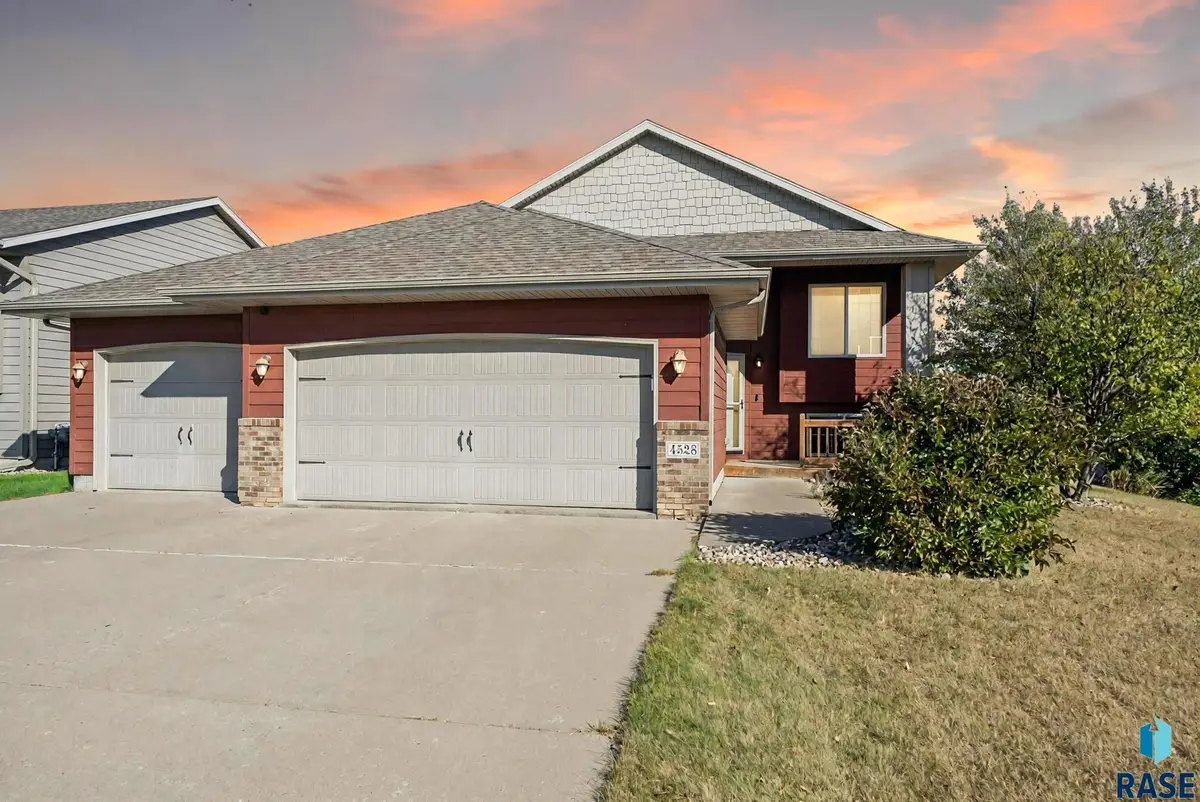 4528 S Wassom Ave, Sioux Falls, SD 57106 - #1
