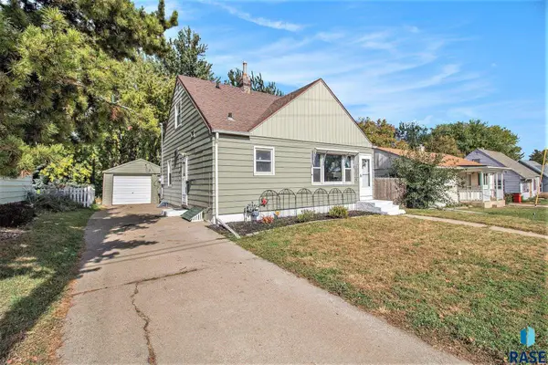 1516 E 26th St, Sioux Falls, SD 57105