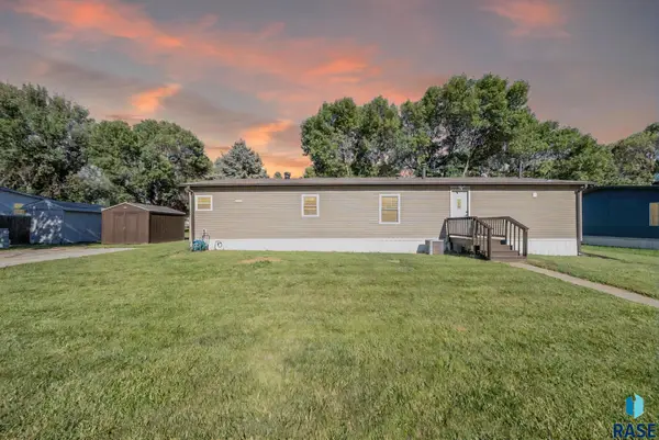 508 Bobwhite Pl, Sioux Falls, SD 57107