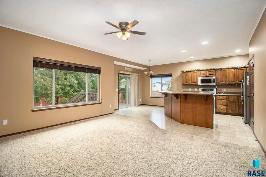 8708 W Norma Trl, Sioux Falls, SD 57106 - #2