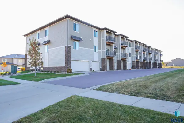 7701 S Townsley Ave #214, Sioux Falls, SD 57108