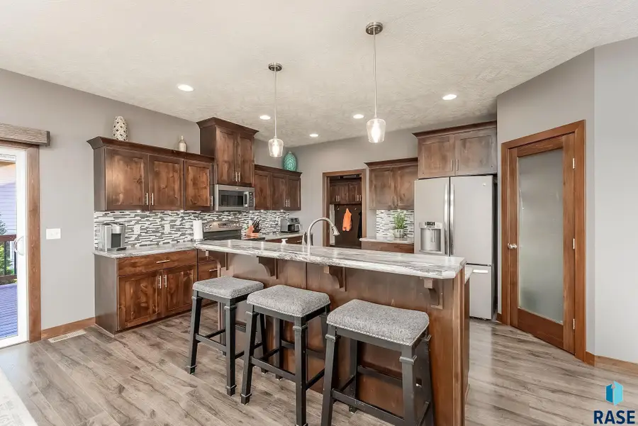 8200 E Willow Wood St, Sioux Falls, SD 57110 - #3