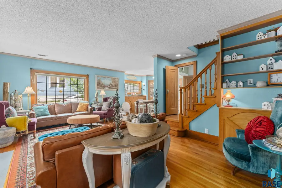 300 E Stearns Ave, Chamberlain, SD 57325 - #3