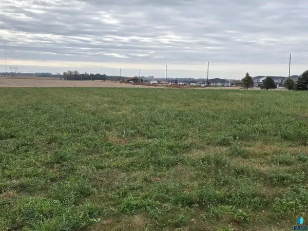 2501 E Aspen Blvd, Land #56182, Brandon, SD 57005