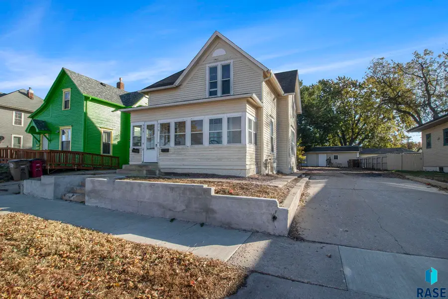 310 & 308 S Walts Ave, Sioux Falls, SD 57104 - #3