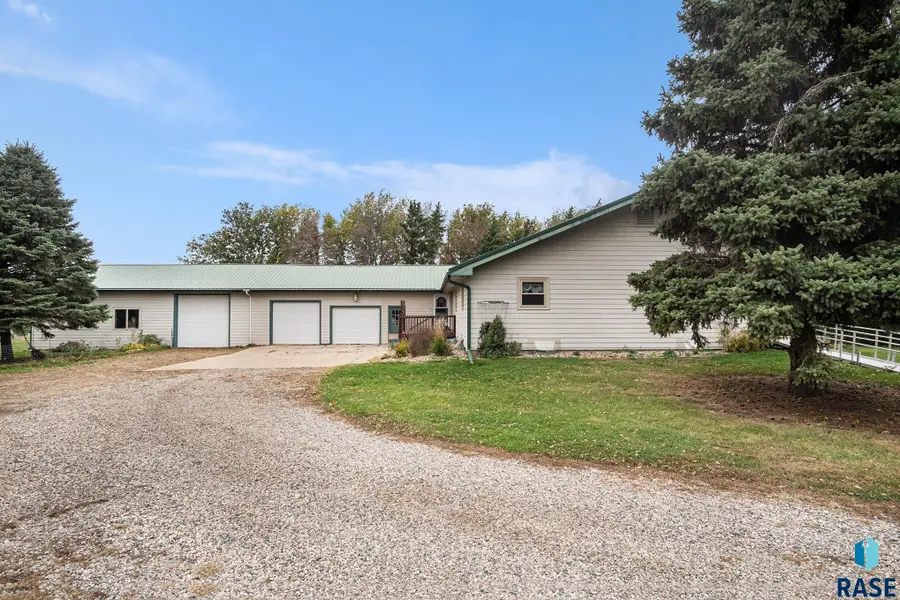 45265 Sd 34 Hwy, Madison, SD 57042 - #2