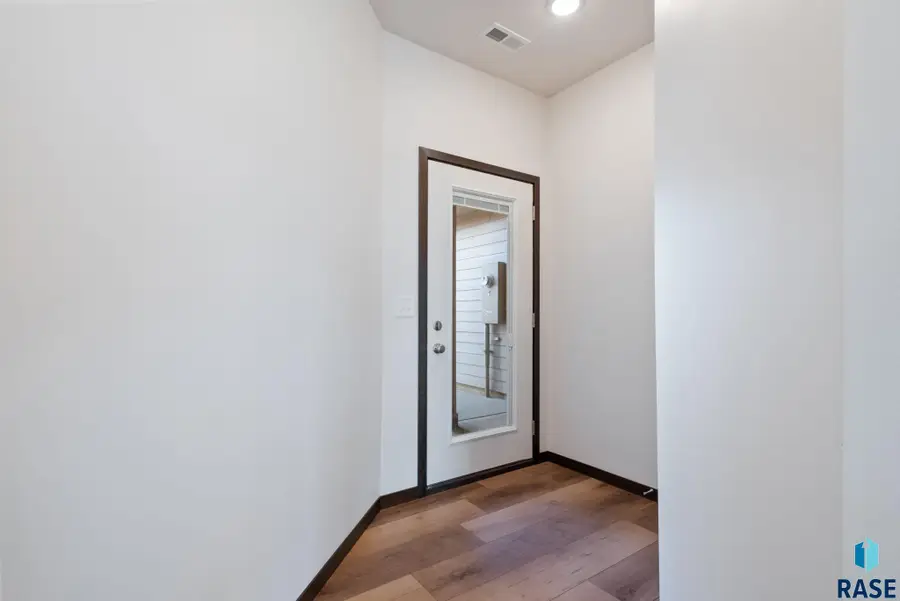 6146 S Bison Pl, Sioux Falls, SD 57108 - #3