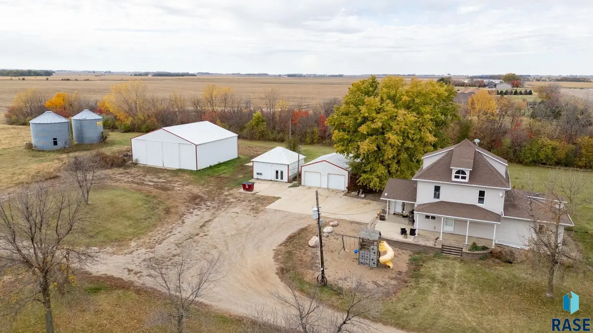 47845 280th St, Canton, SD 57013 - #1