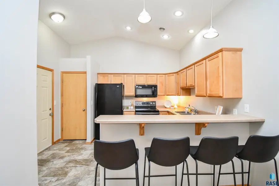 301 Scott Pl, Tea, SD 57064 - #2