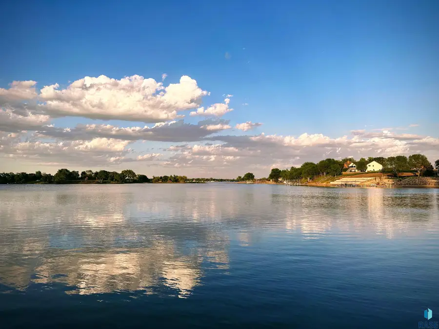 6340 Harbor Way, Wentworth, SD 57075 - #3