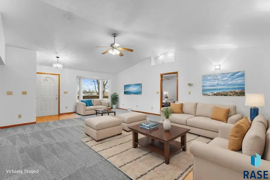 46202 267th St, Hartford, SD 57033 - #3