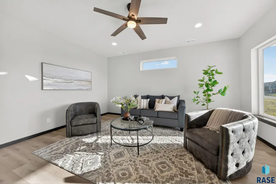 1230 N Titan Ave, Tea, SD 57064 - #2