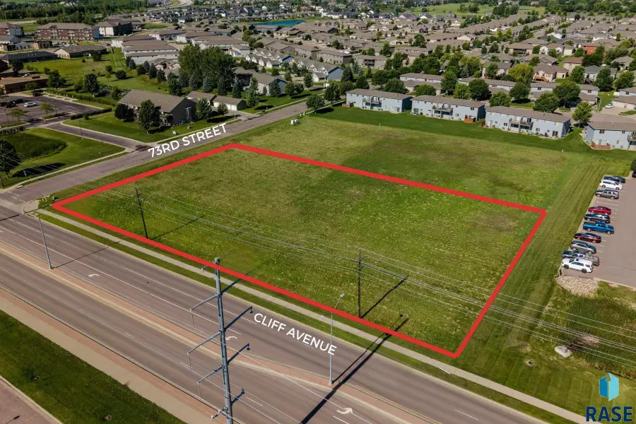 6401 S Cliff Ave, Sioux Falls, SD 57108 - #2