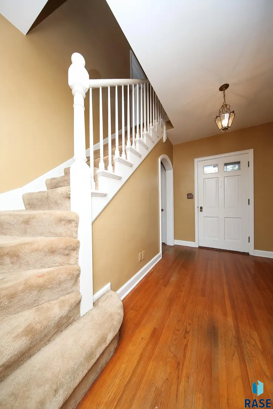 2212 S Main Ave, Sioux Falls, SD 57105 - #2