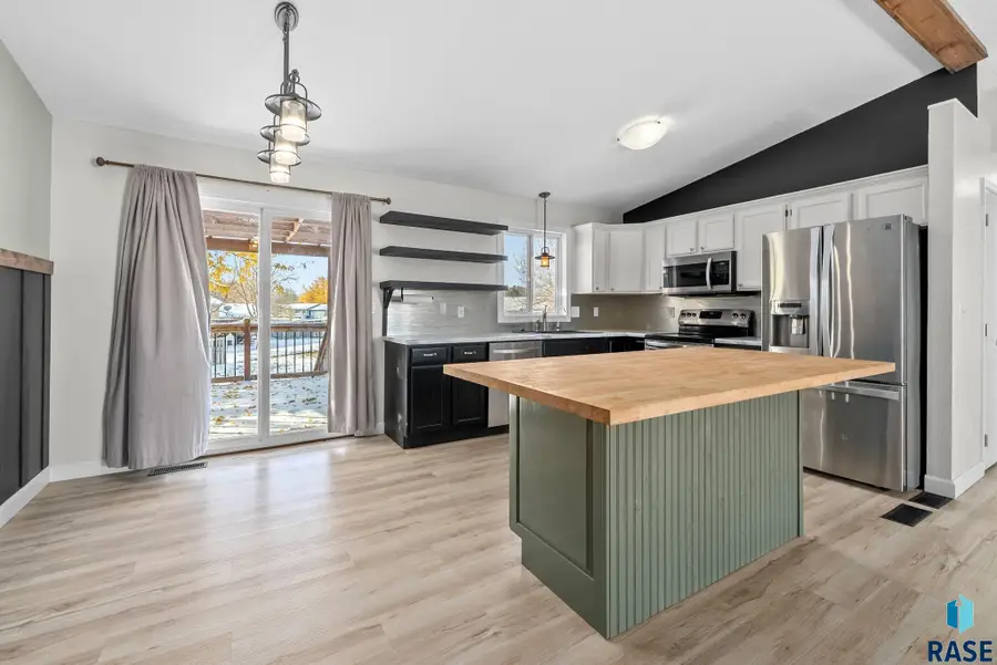 215 Atkins Cir, Tea, SD 57064 - #3