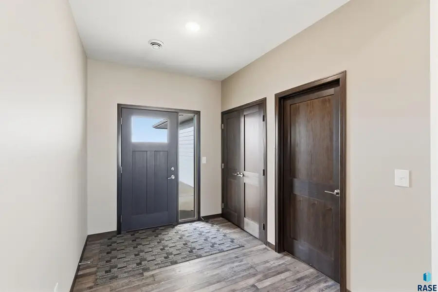 812 Almond Ave, Harrisburg, SD 57032 - #3