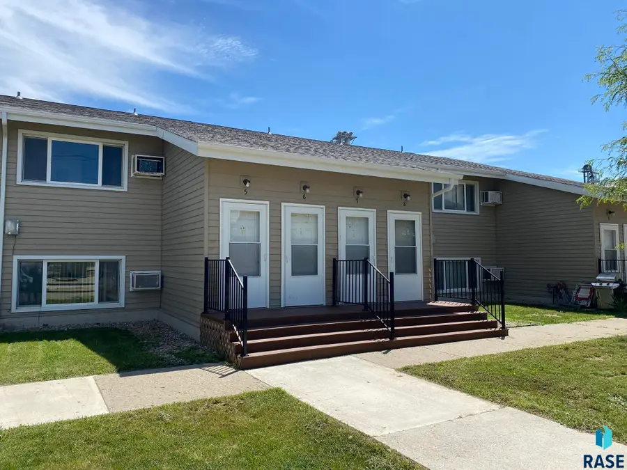 302 E Pine St, Philip, SD 57567 - #2