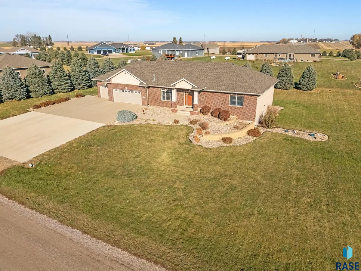 1698 Mustang Pass, Larchwood, IA 51241 - #1