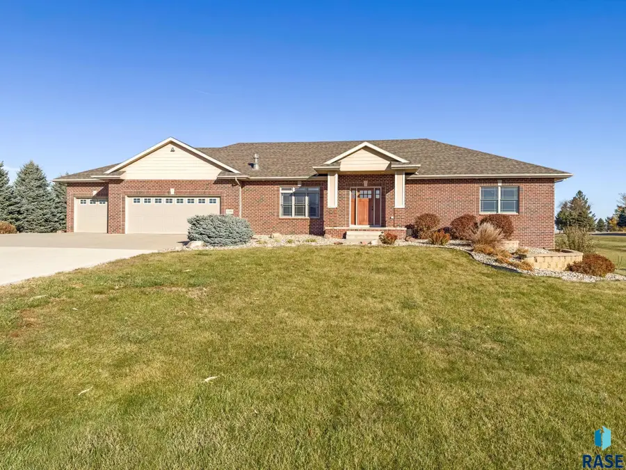 1698 Mustang Pass, Larchwood, IA 51241 - #2