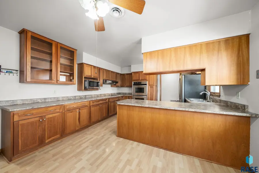 2700 S Norton Ave, Sioux Falls, SD 57105 - #2