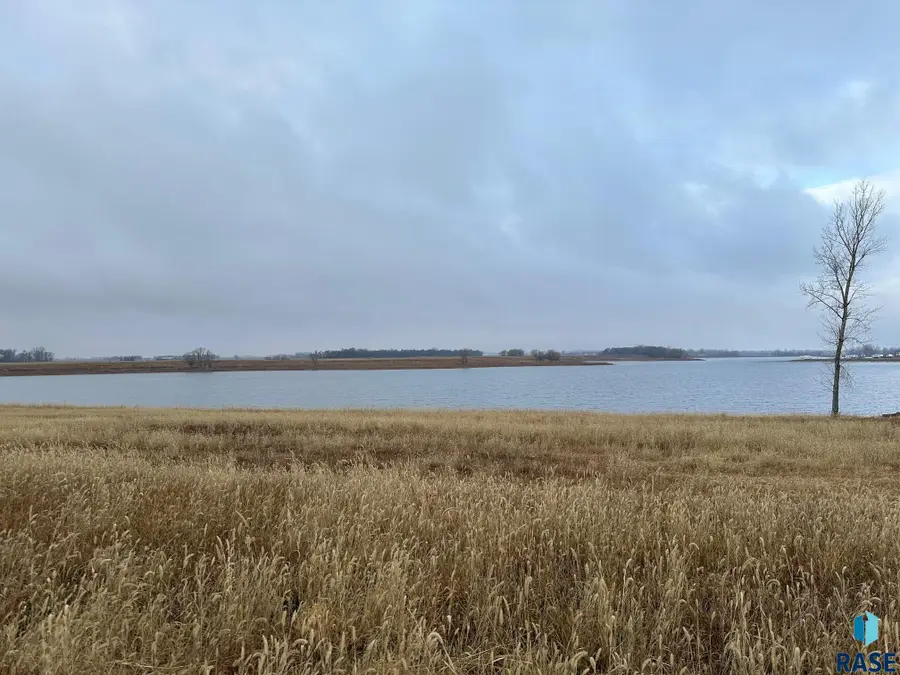 343 Sandpiper Ln, Wentworth, SD 57075 - #2