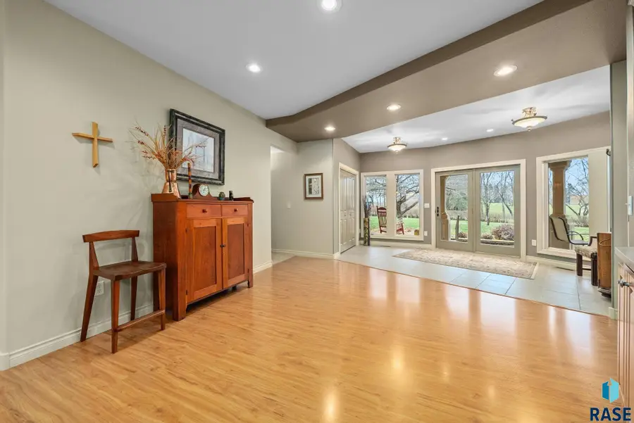 25787 N Kiwanis Ave, Renner, SD 57055 - #3