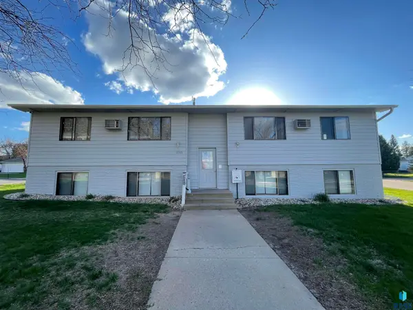 3705 S Cathy Ave, Sioux Falls, SD 57106