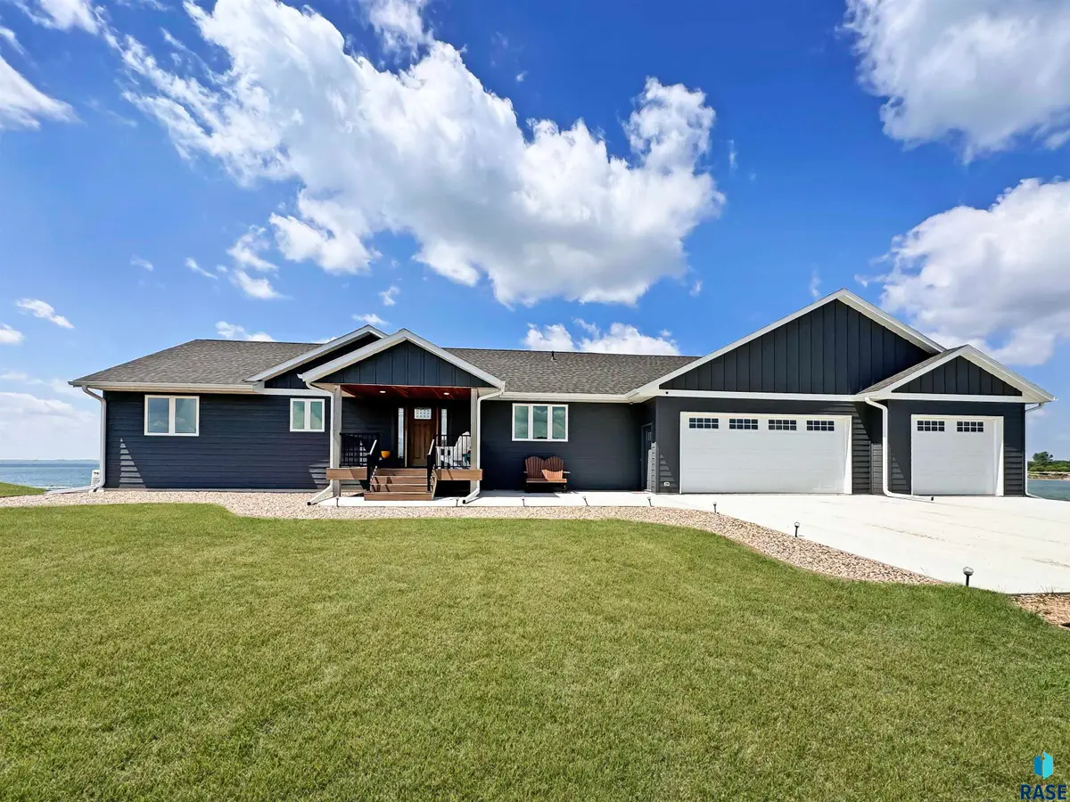 21133 Gregs Dr, Lake Preston, SD 57249 - #1