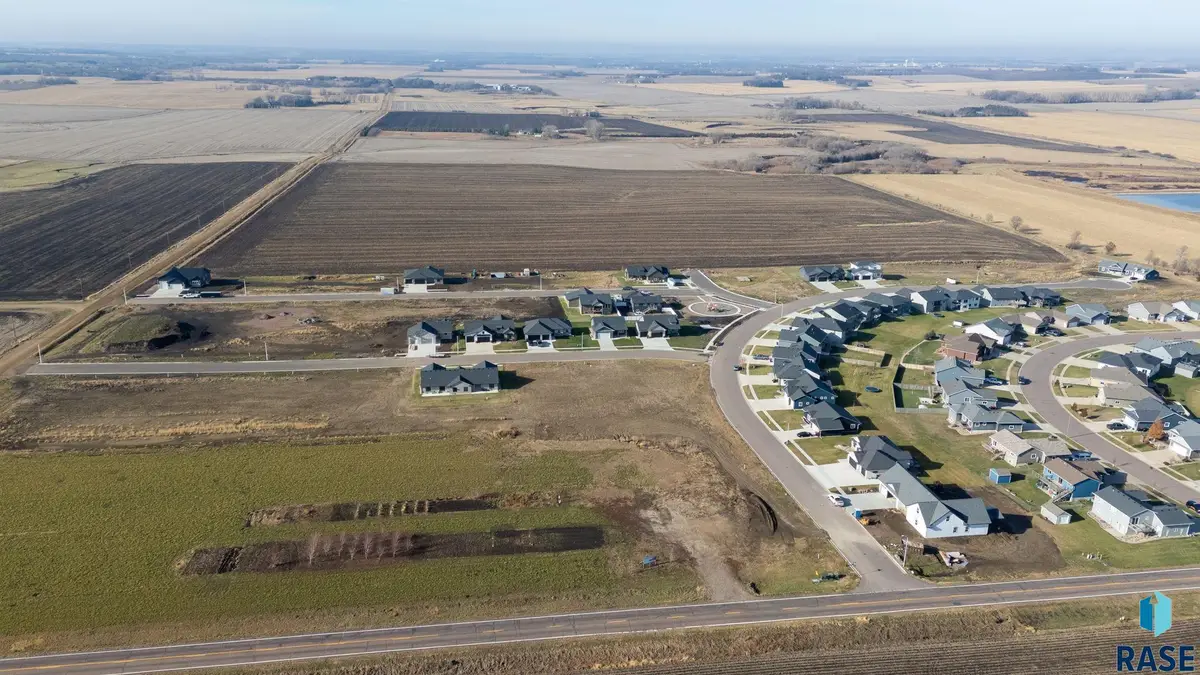 1003 Sunset St, Valley Springs, SD 57068 - #1