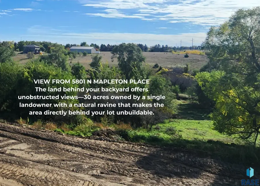 5801 N Mapleton Pl, Sioux Falls, SD 57104 - #2