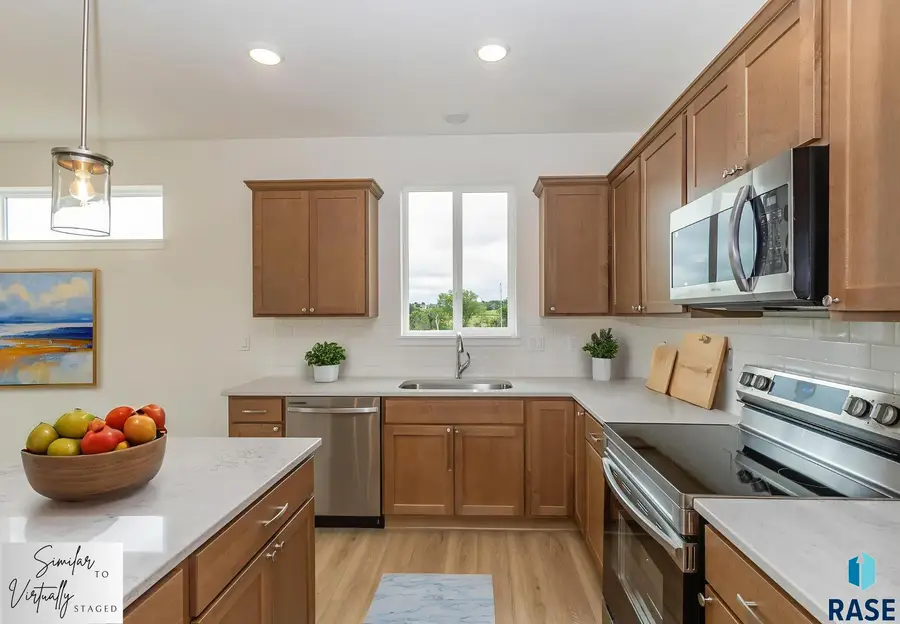 5701 W Cushman St, Sioux Falls, SD 57107 - #3