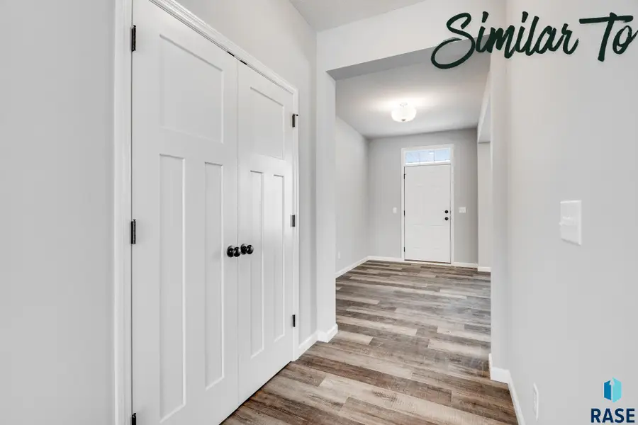 1915 N Valley View Rd, Sioux Falls, SD 57107 - #2