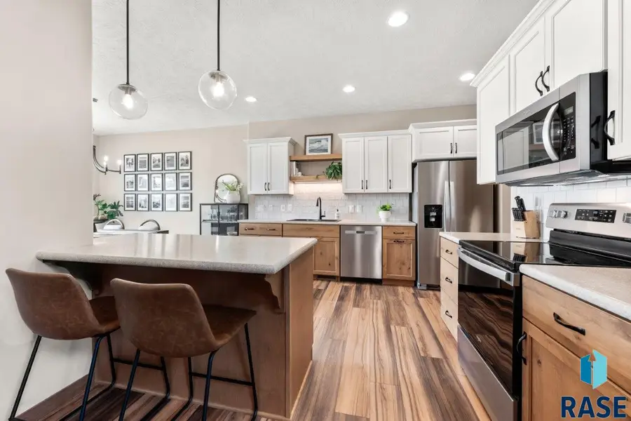 5303 E 67th St, Sioux Falls, SD 57108 - #2